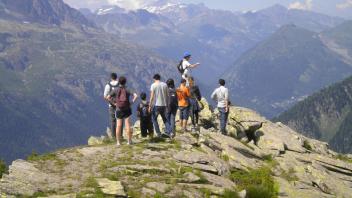 UC Davis Summer Abroad Europe_GrandTour, Photo Album, Header