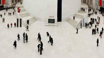 UC Davis Study Abroad, Quarter Abroad UK_LSE Program, Photo Album, Image 3