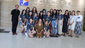 UC Davis Study Abroad, Summer Abroad China Program, Photo Album, Image 27