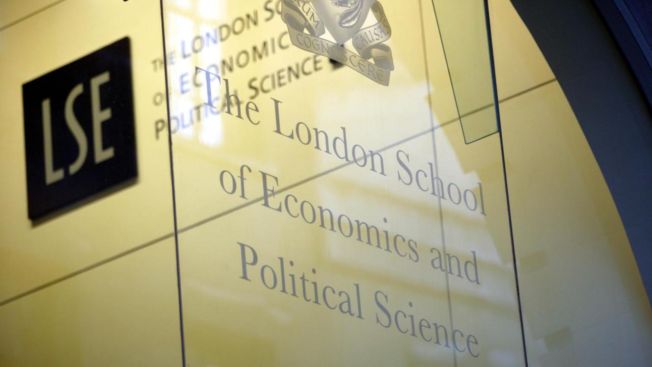 UC Davis Quarter Abroad UK_LSE, Photo Album, Header