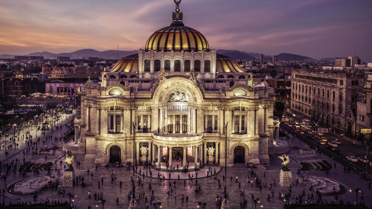 image of a larger building in mexico city, mexico